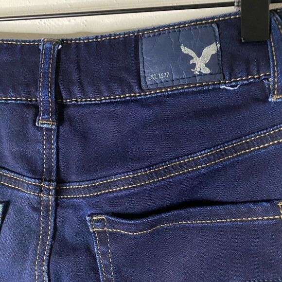 American Eagle Dark Wash Hi-rise Shortie Size 0 - Picture 5 of 9